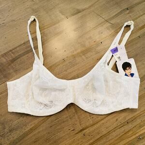 Delta Burke Bra Womens 40D White Lace Underwire Unlined Floral Style DB2256
